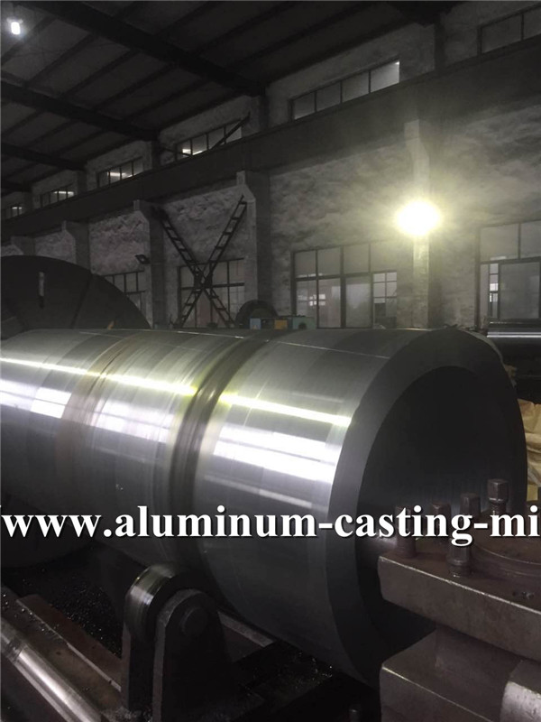 Roller shell for cast rolling mill