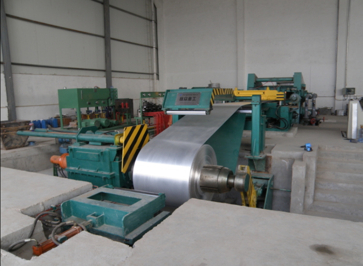 Aluminum coil casting rolling mill