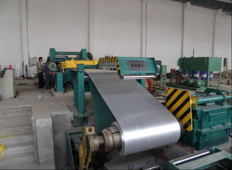 The character of aluminum casting rolling machine